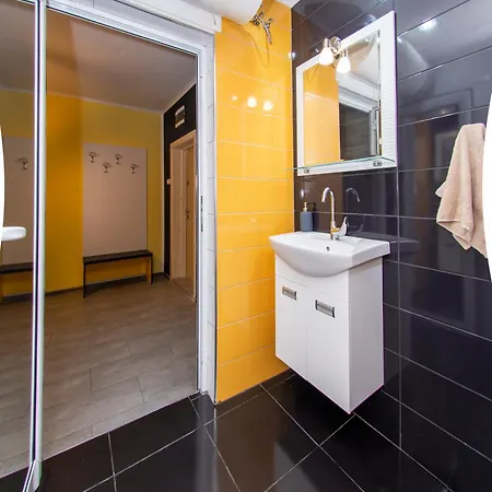 Апартамент Black And Yellow София